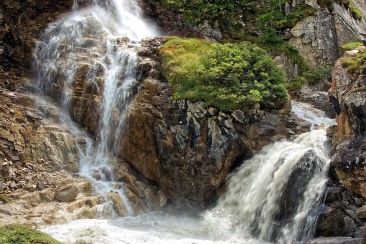 Darang Waterfall